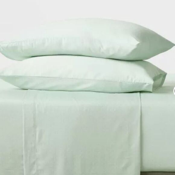 Easy Care Cotton Blend Sateen Sheet Set - Room Essentials Mint Dot - Picture 1 of 3